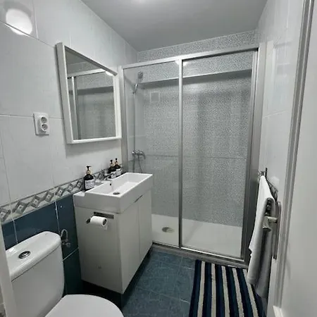 Coqueto Junto Al Mar *