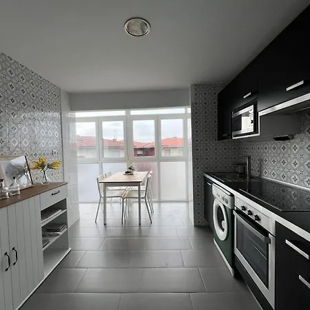 Coqueto Junto Al Mar *